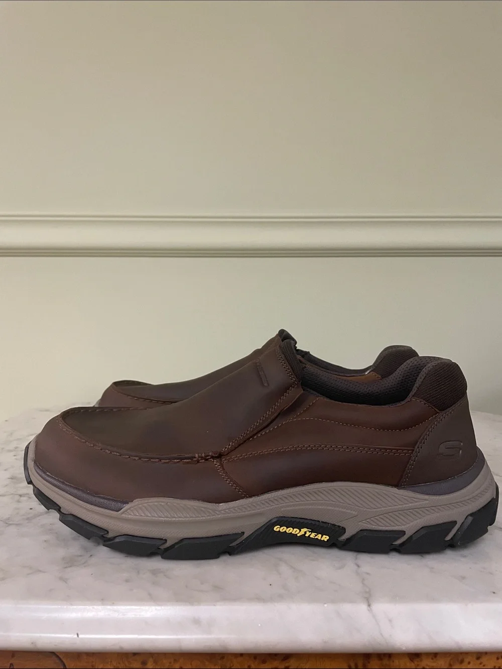 Skechers durable dark